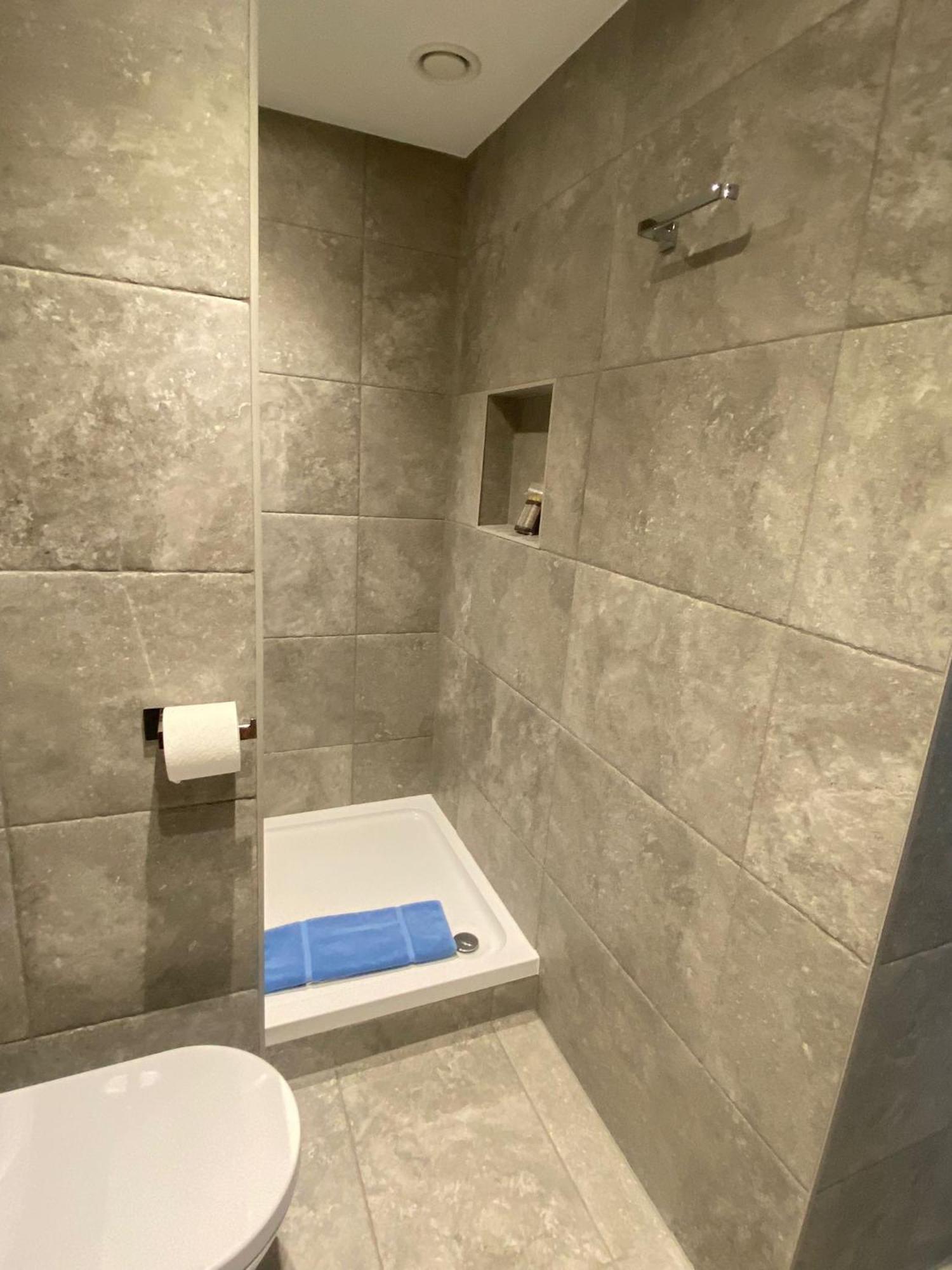 4 The View Apartments Ilfracombe - Seafront, Parking, Lift, Ev 외부 사진