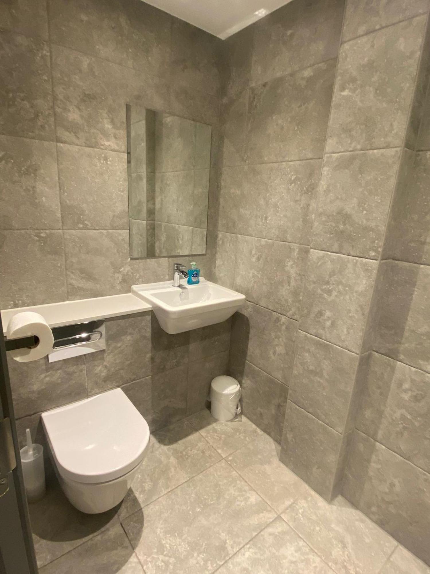 4 The View Apartments Ilfracombe - Seafront, Parking, Lift, Ev 외부 사진