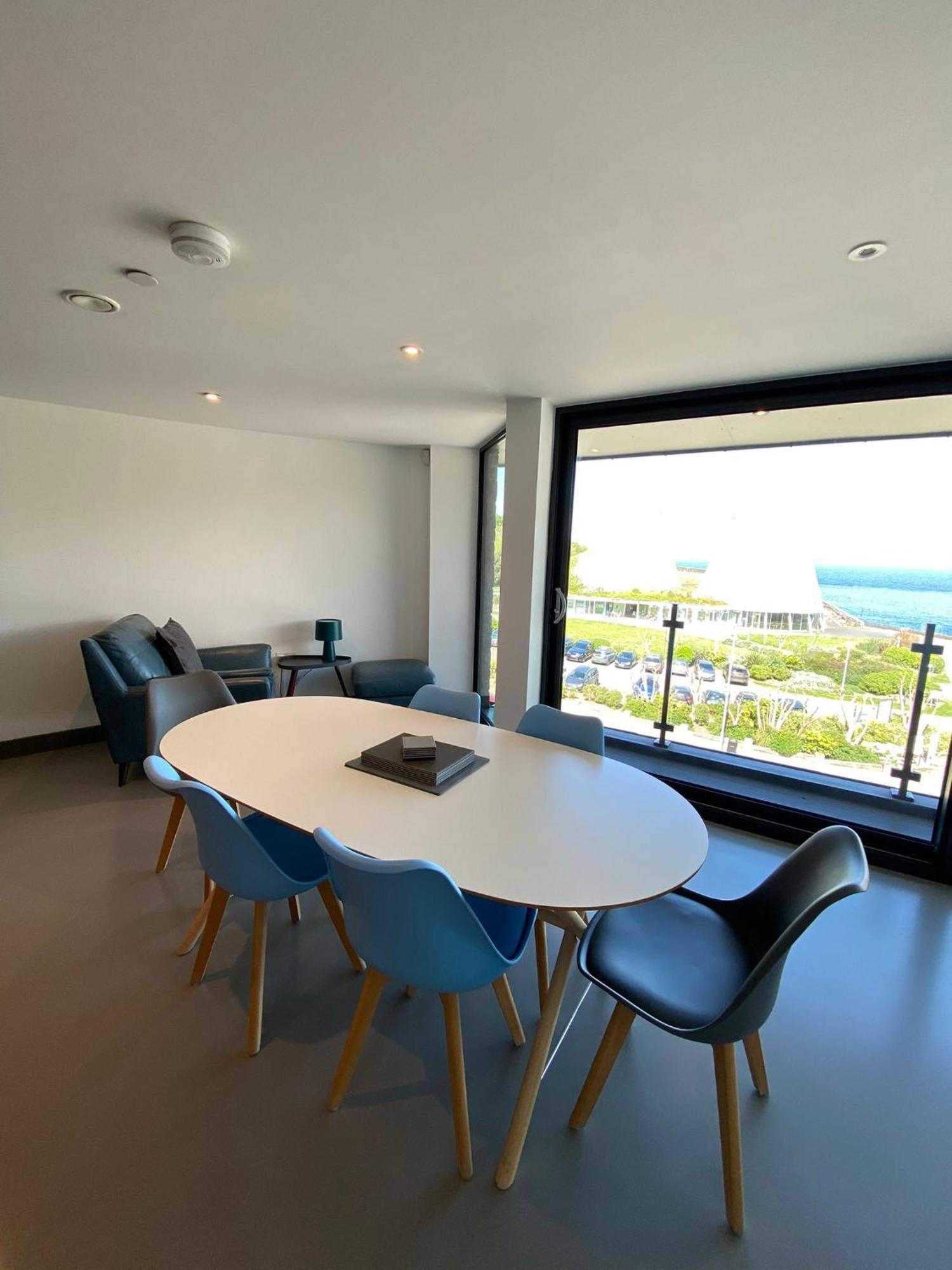 4 The View Apartments Ilfracombe - Seafront, Parking, Lift, Ev 외부 사진