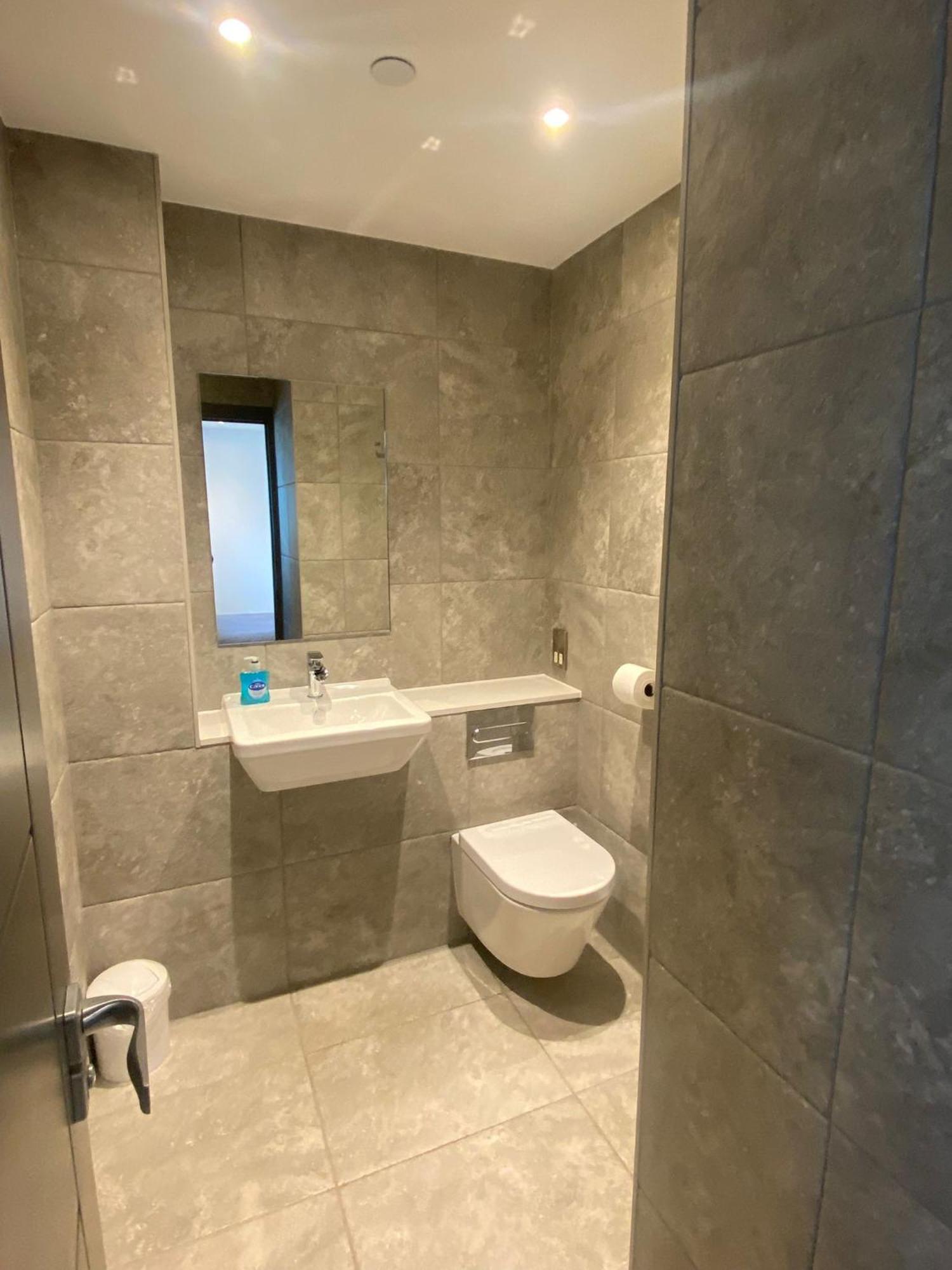 4 The View Apartments Ilfracombe - Seafront, Parking, Lift, Ev 외부 사진